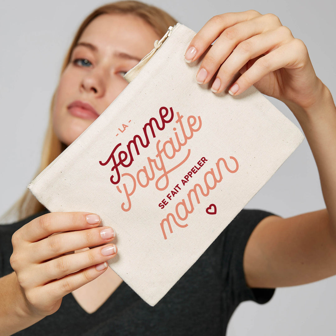 Pochette - La femme parfaite se fait appeler maman
