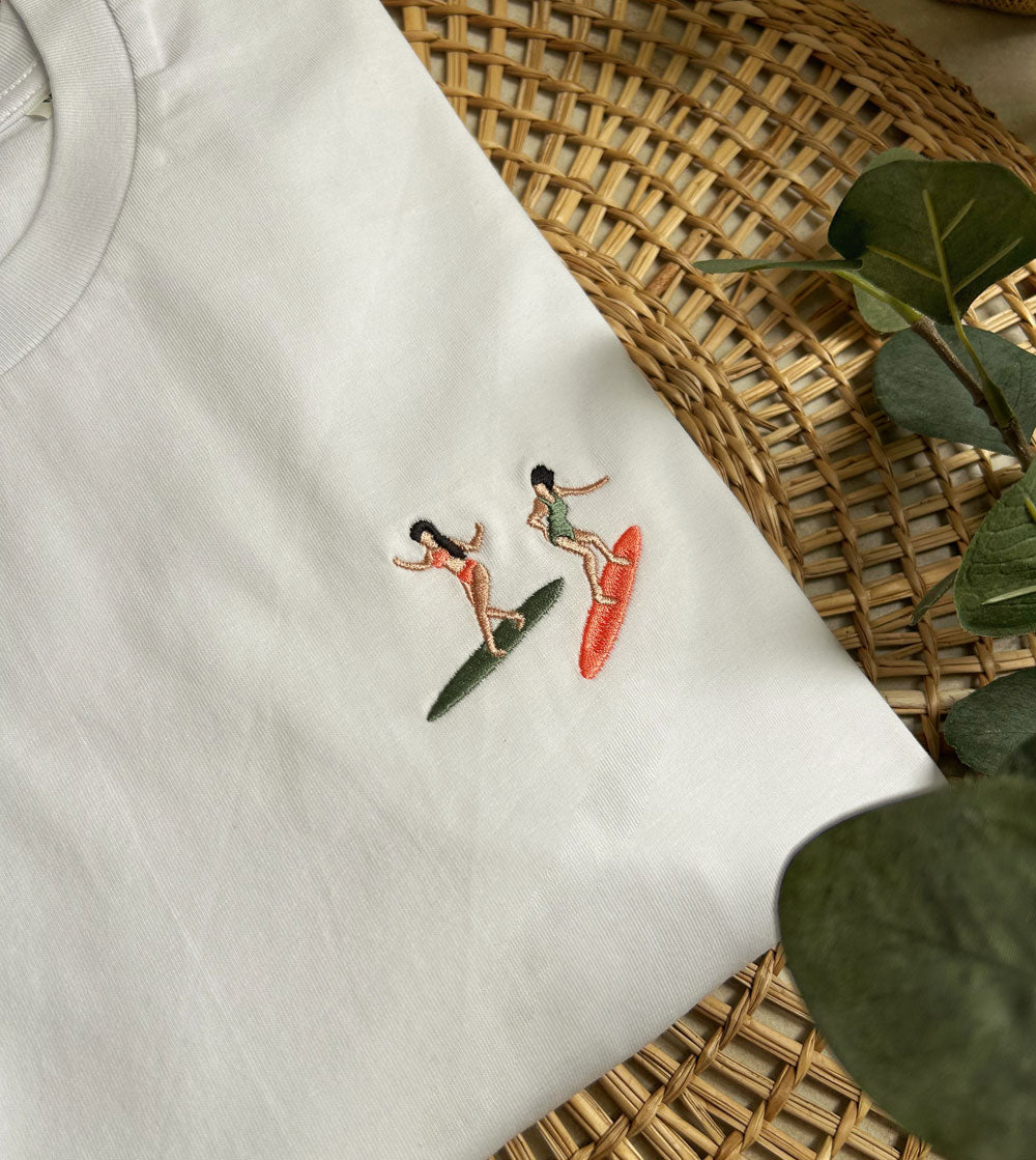 T-shirt brodé - Surfing Girl