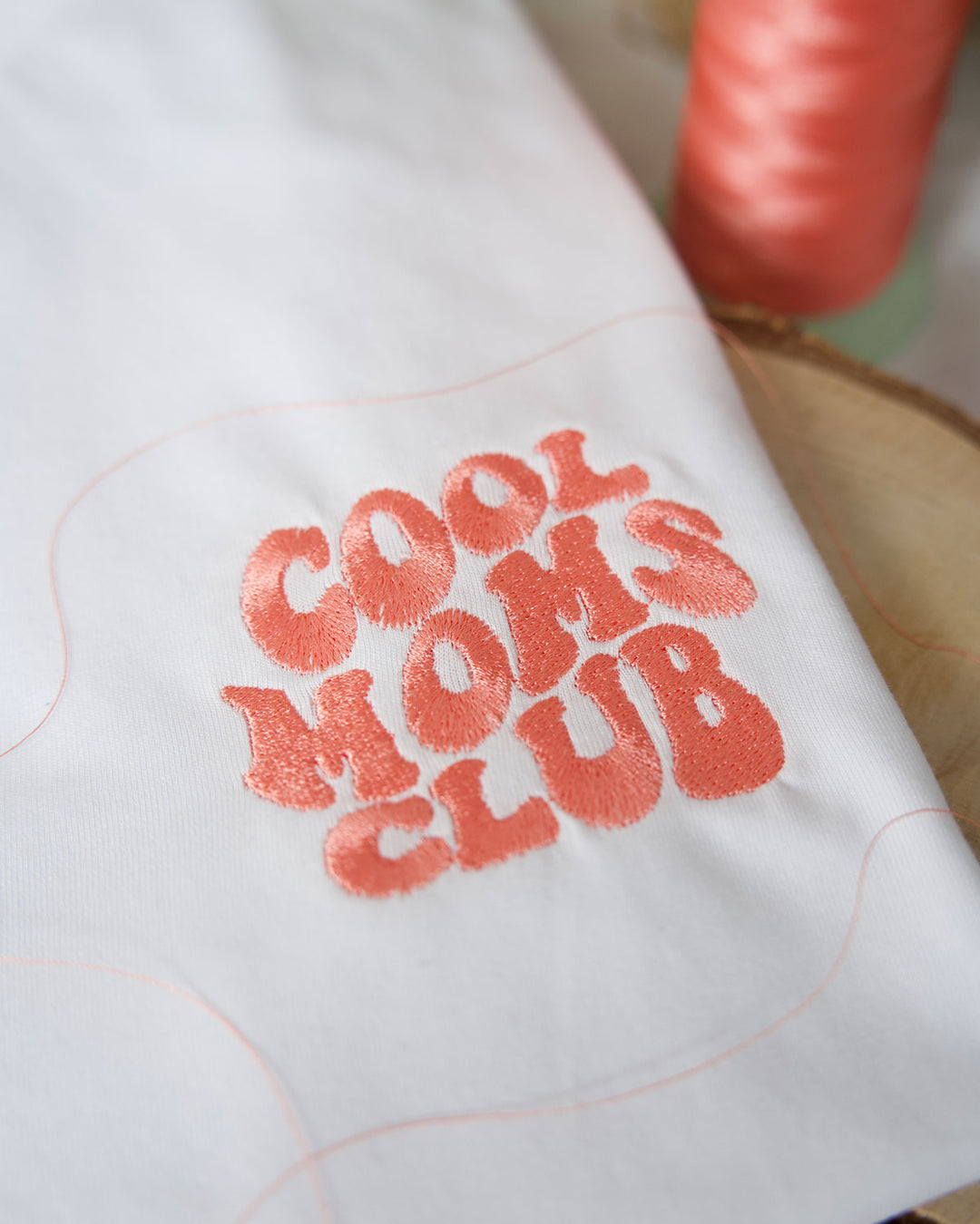 T-shirt brodé - Cool Moms Club