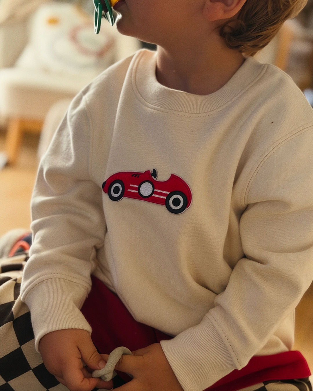 Sweat Brodé Bébé  - Voiture de course
