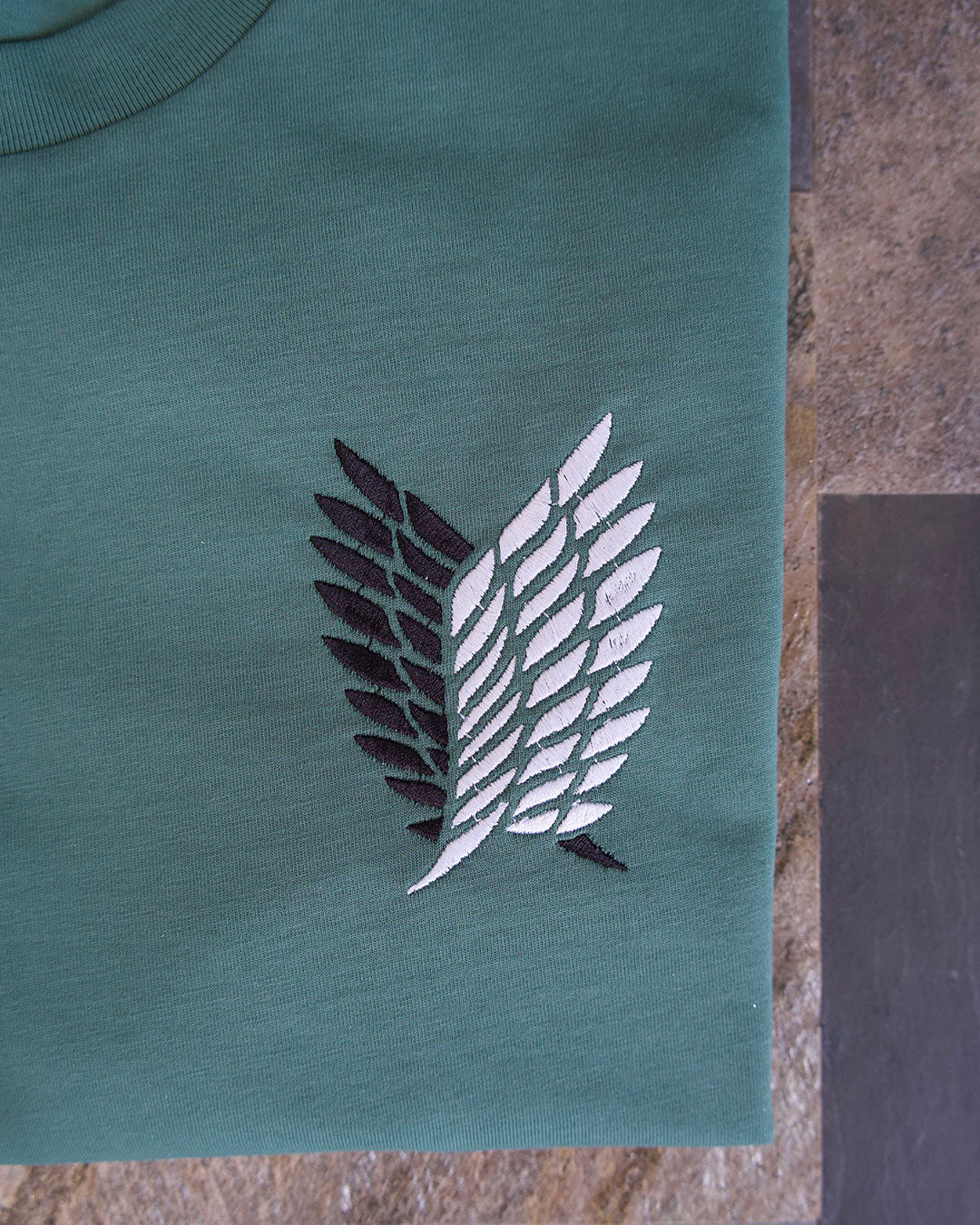T-shirt brodé - L'Attaque des Titans