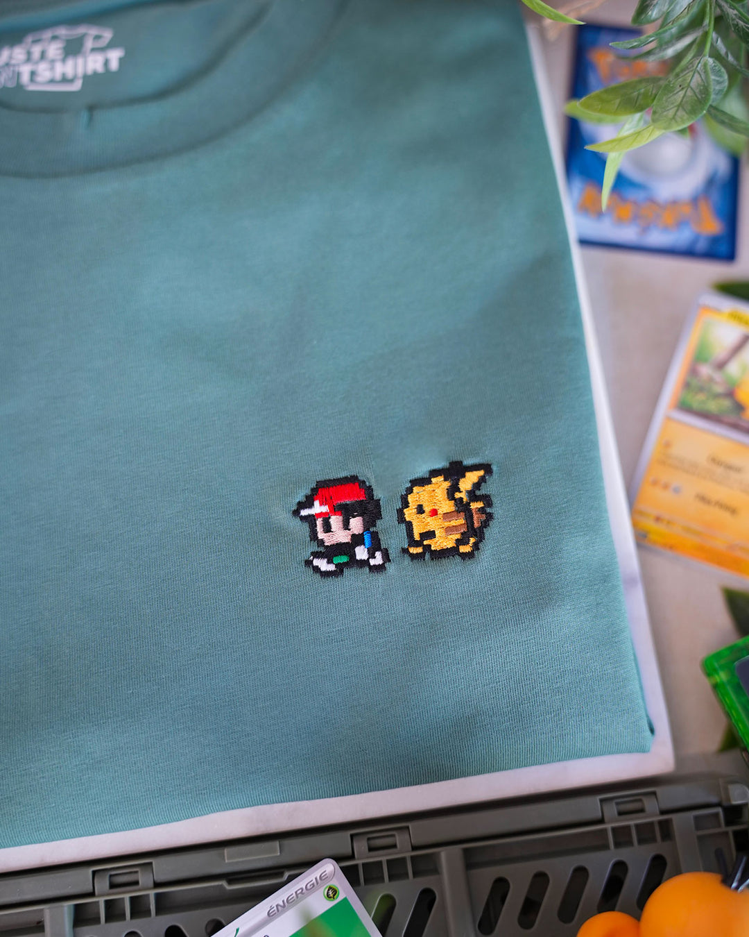 T-shirt Brodé - Sacha Pikachu